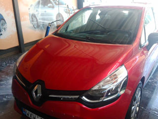 Renault Clio foto 8