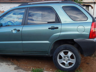 KIA Sportage II 2007г. Газ/бензин 2,0 по запчастям foto 1