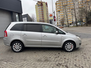 Opel Zafira foto 7