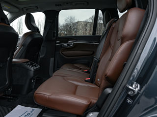 Volvo XC90 foto 9