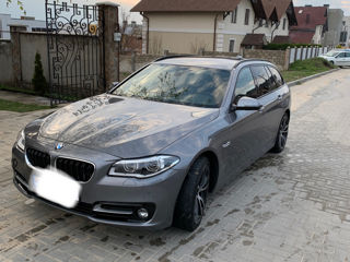 BMW 5 Series foto 3