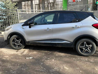 Renault Captur foto 2