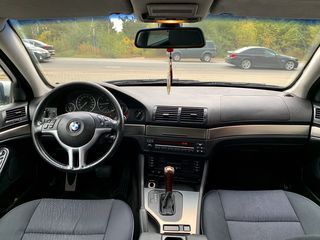 BMW 5 Series foto 8