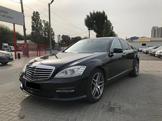 Mercedes S-Class