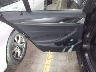 BMW 5 Series foto 11