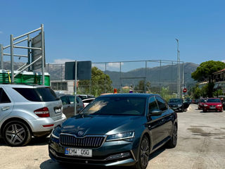 Skoda Superb foto 3