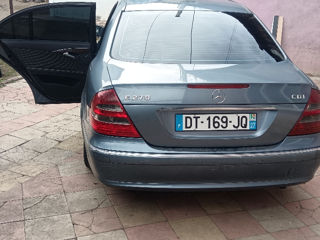 Mercedes E-Class foto 4