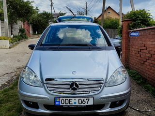 Mercedes A-Class foto 2