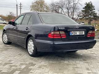 Mercedes E-Class foto 4