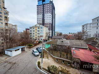 Apartament cu 2 camere, 84 m², Centru, Chișinău foto 13