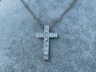 Cruce superbă cu diamante , великолепный крест с бриллиантами