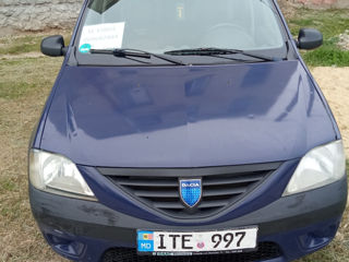 Dacia Logan foto 1