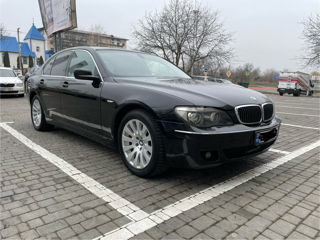 BMW 7 Series foto 2