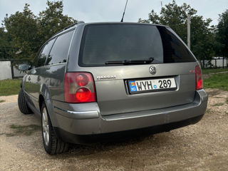 Volkswagen Passat foto 3