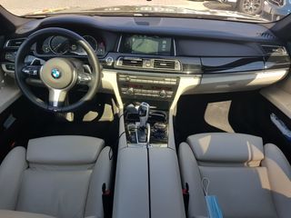 BMW 7 Series foto 12