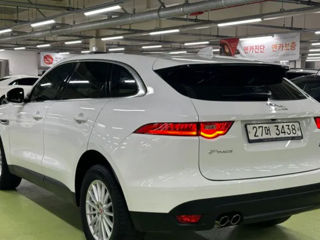 Jaguar F-PACE foto 2