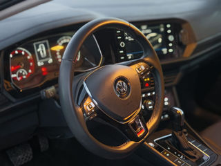 Volkswagen Jetta foto 12