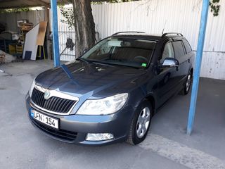 Skoda Octavia foto 1