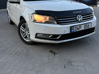 Volkswagen Passat foto 1