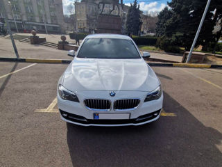 BMW 5 Series foto 3