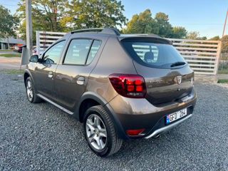 Dacia Sandero Stepway foto 2