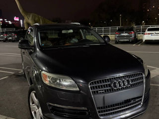 Audi Q7 foto 2