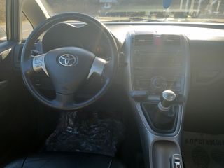 Toyota Auris foto 6