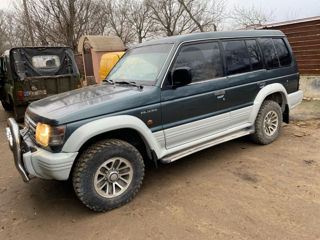 Mitsubishi Pajero foto 4