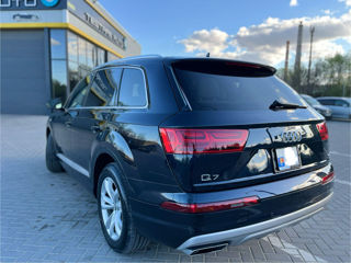 Audi Q7 foto 2