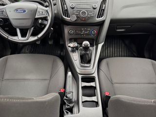 Ford Focus foto 9