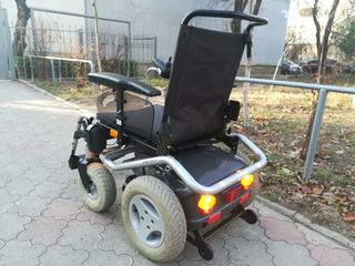 Продам НЕ дорого в отличном состоянии электрическую инвалидную коляску Meyra Smart foto 4