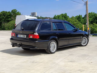 BMW 5 Series foto 5