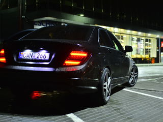 Mercedes C Class foto 10