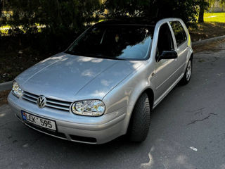 Volkswagen Golf foto 1