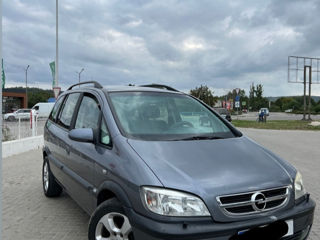 Opel Zafira foto 7