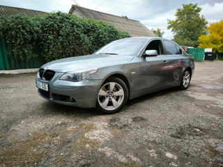 BMW 5 Series foto 6