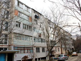 Apartament cu 3 odăi! Telecentru, 74 m2, Seria 102! De Mijloc! foto 7