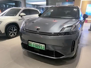 Lynk & Co 08, 2025 г.