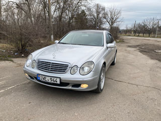 Mercedes E-Class foto 5