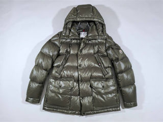 Scurtă Moncler