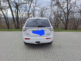 Mitsubishi Outlander foto 5