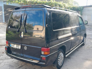 Volkswagen Caravelle foto 5