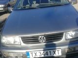 Volkswagen Passat foto 1