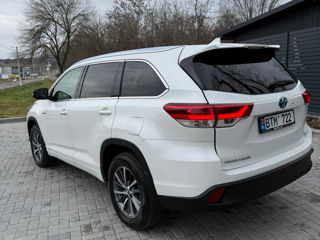 Toyota Highlander foto 2