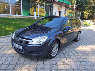 Opel Astra foto 2