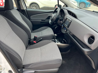 Toyota Yaris foto 10