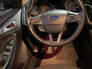 Ford Focus foto 6