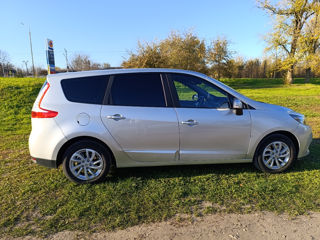 Renault Grand Scenic foto 6