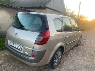 Renault Grand Scenic foto 5