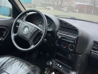 BMW 3 Series foto 10